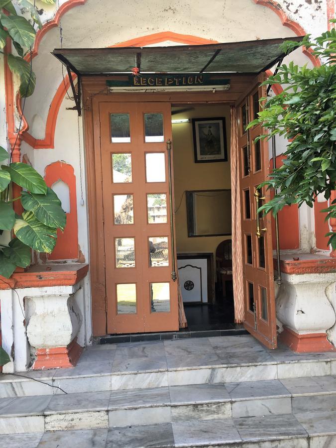 Hotel Heritage Sanyam Nahan Exterior photo