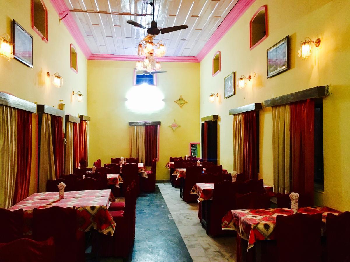 Hotel Heritage Sanyam Nahan Exterior photo