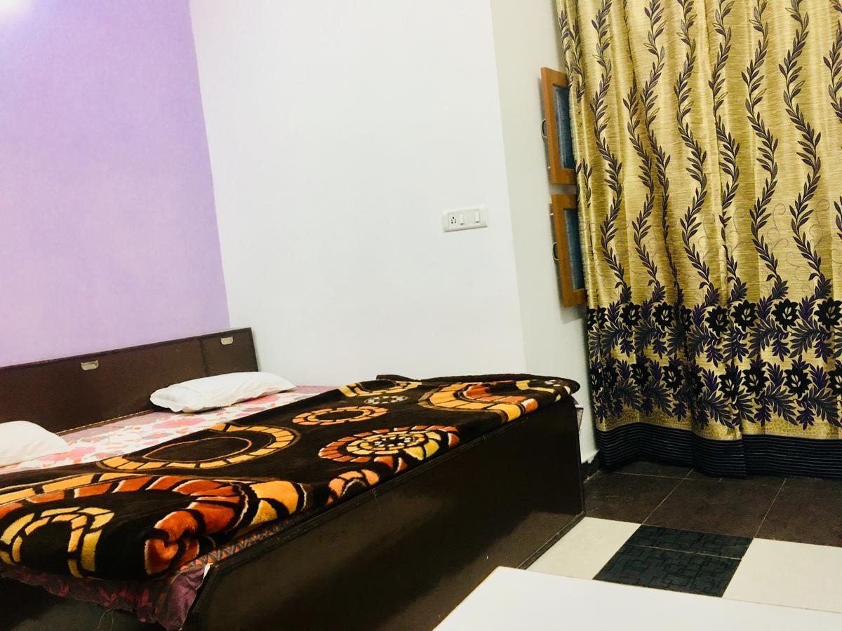 Hotel Heritage Sanyam Nahan Exterior photo